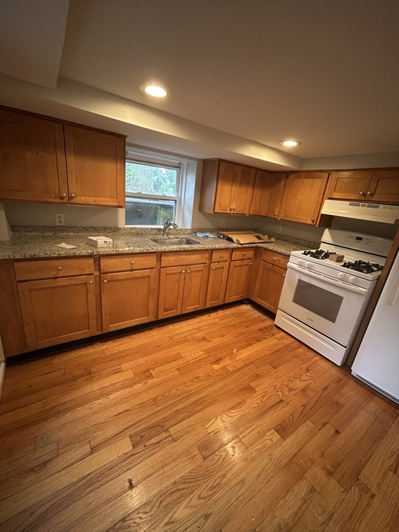 2 bed, 1 bath apartment for rent at 36 St Marks Unit 5, Dorchester — photo 2 of 4