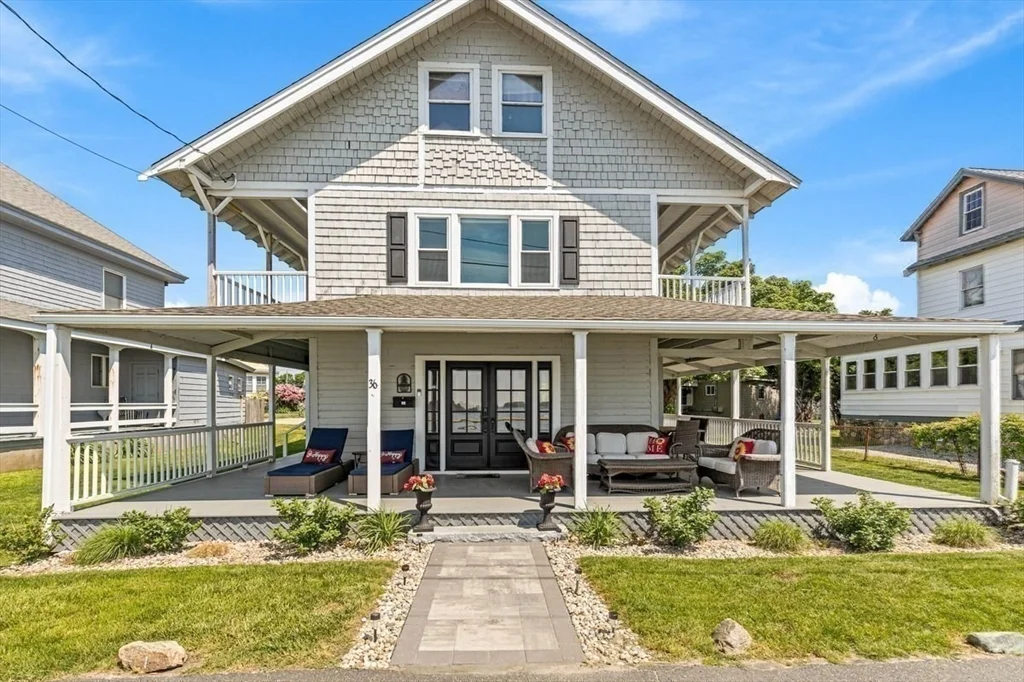 3 bed, 1 bath apartment for rent at 36 Sunset Ave, Waveland