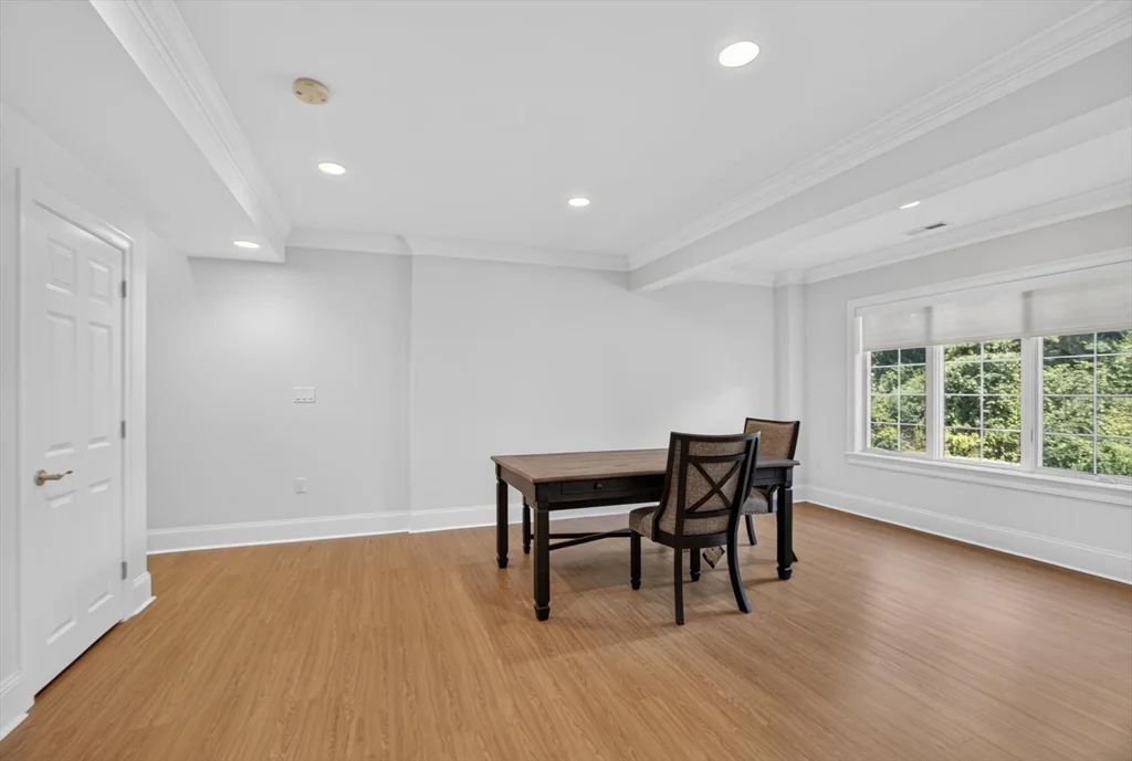 4 bed, 4+ bath apartment for rent at 36 Sunset Rock Rd, Andover — photo 18 of 42