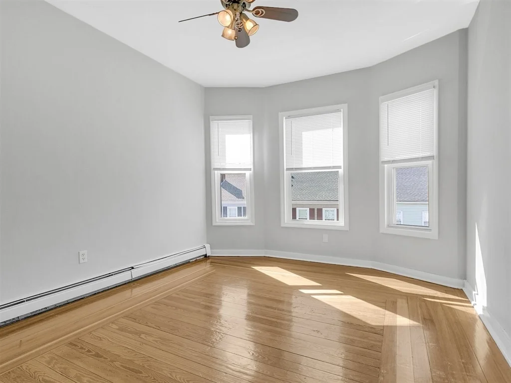 3 bed, 1 bath apartment for rent at 36 Telegraph St Unit 1 & 2, South Boston — photo 8 of 25