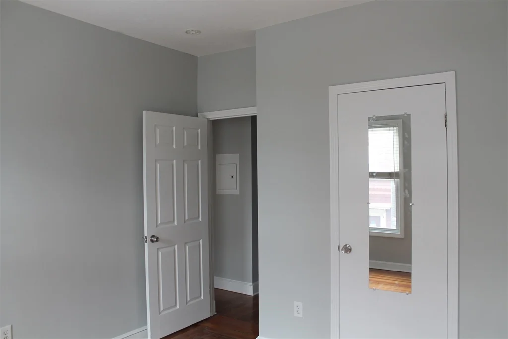 3 bed, 1 bath apartment for rent at 36 Telegraph St Unit 1 & 2, South Boston — photo 12 of 25