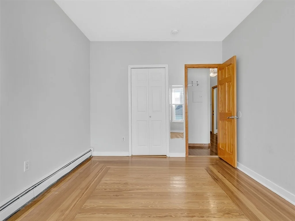 3 bed, 1 bath apartment for rent at 36 Telegraph St Unit 1 & 2, South Boston — photo 11 of 25