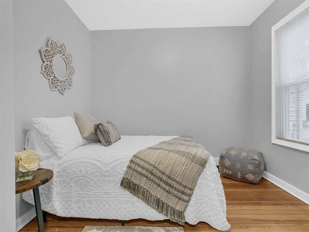 3 bed, 1 bath apartment for rent at 36 Telegraph St Unit 1 & 2, South Boston — photo 15 of 25