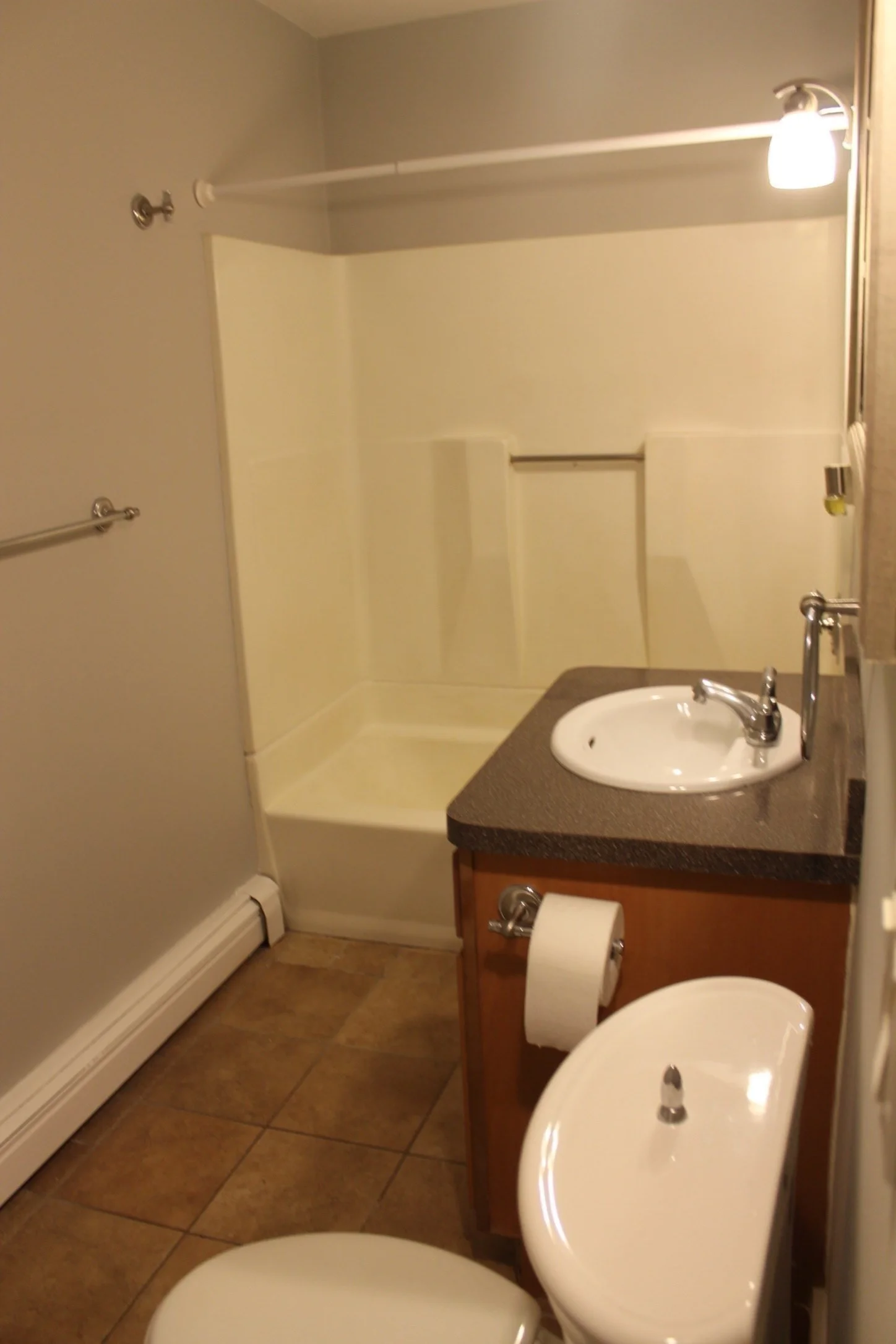 3 bed, 1 bath apartment for rent at 36 Telegraph St Unit 1, South Boston — photo 22 of 38
