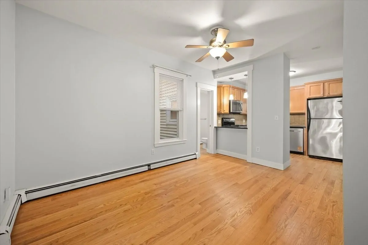 3 bed, 1 bath apartment for rent at 36 Telegraph St Unit 1, South Boston — photo 31 of 38
