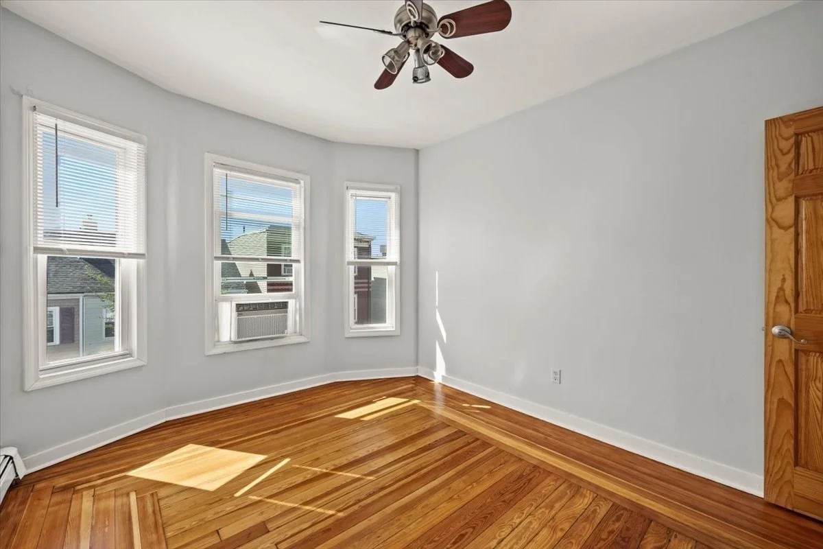 3 bed, 1 bath apartment for rent at 36 Telegraph St Unit 2, South Boston — photo 11 of 21