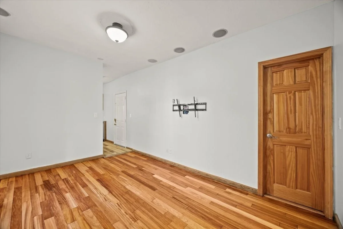 3 bed, 1 bath apartment for rent at 36 Telegraph St Unit 2, South Boston — photo 7 of 21