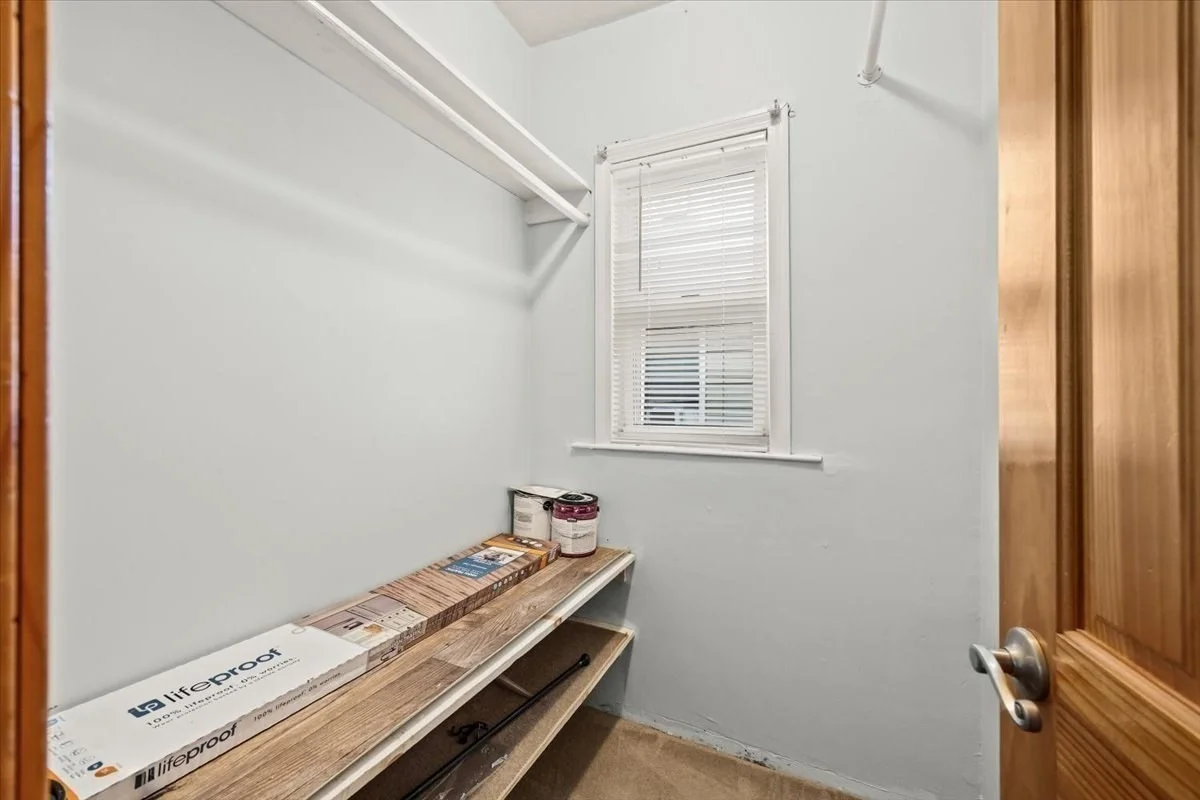 3 bed, 1 bath apartment for rent at 36 Telegraph St Unit 2, South Boston — photo 17 of 21