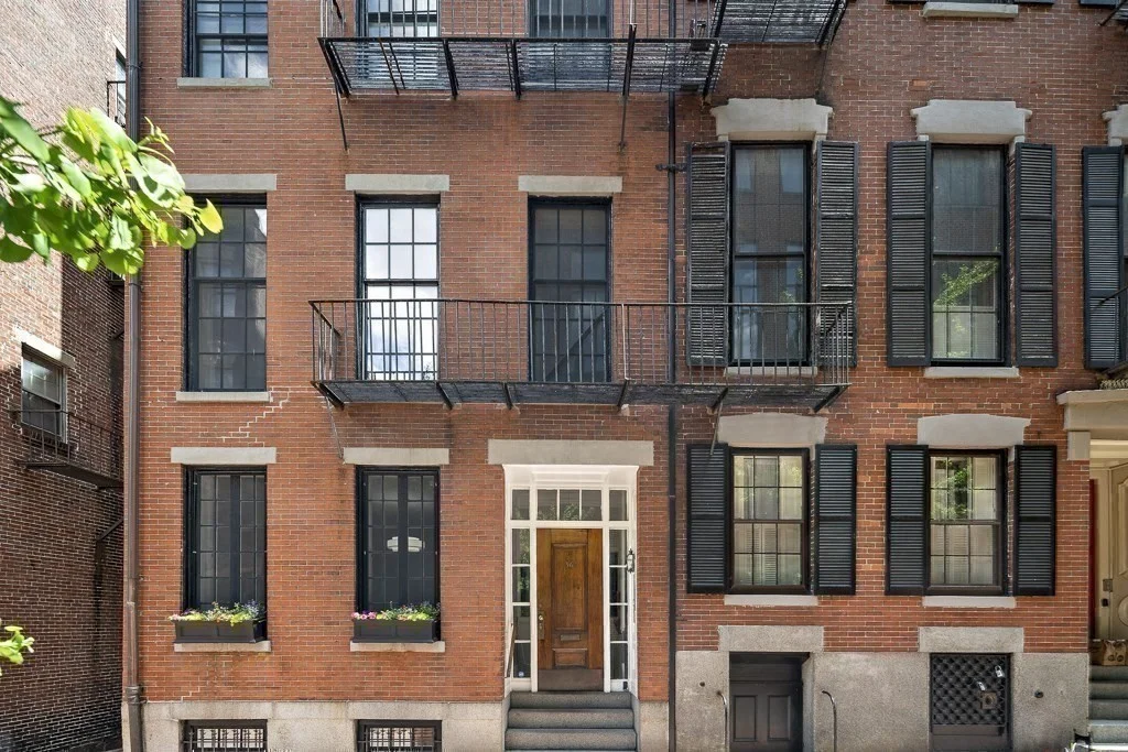 2 bed, 2 bath apartment for rent at 36 Temple St Unit 1, Beacon Hill — photo 22 of 28
