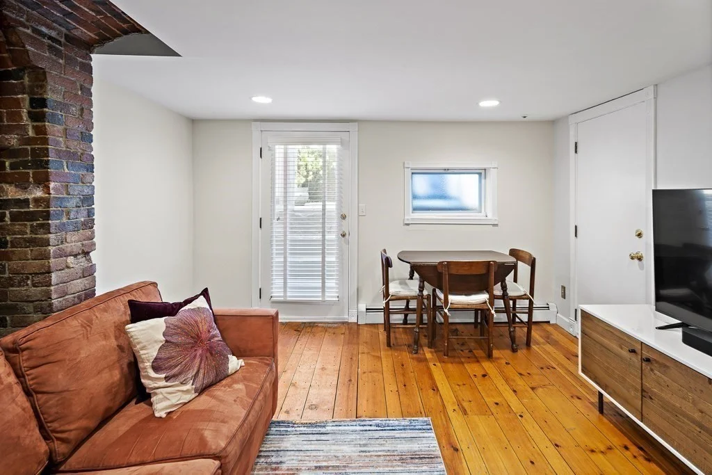 2 bed, 2 bath apartment for rent at 36 Temple St Unit 1, Beacon Hill — photo 14 of 28