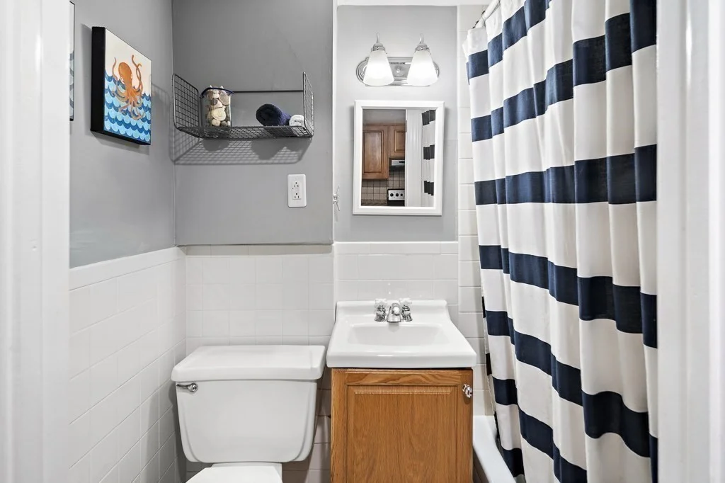 2 bed, 2 bath apartment for rent at 36 Temple St Unit 1, Beacon Hill — photo 18 of 28