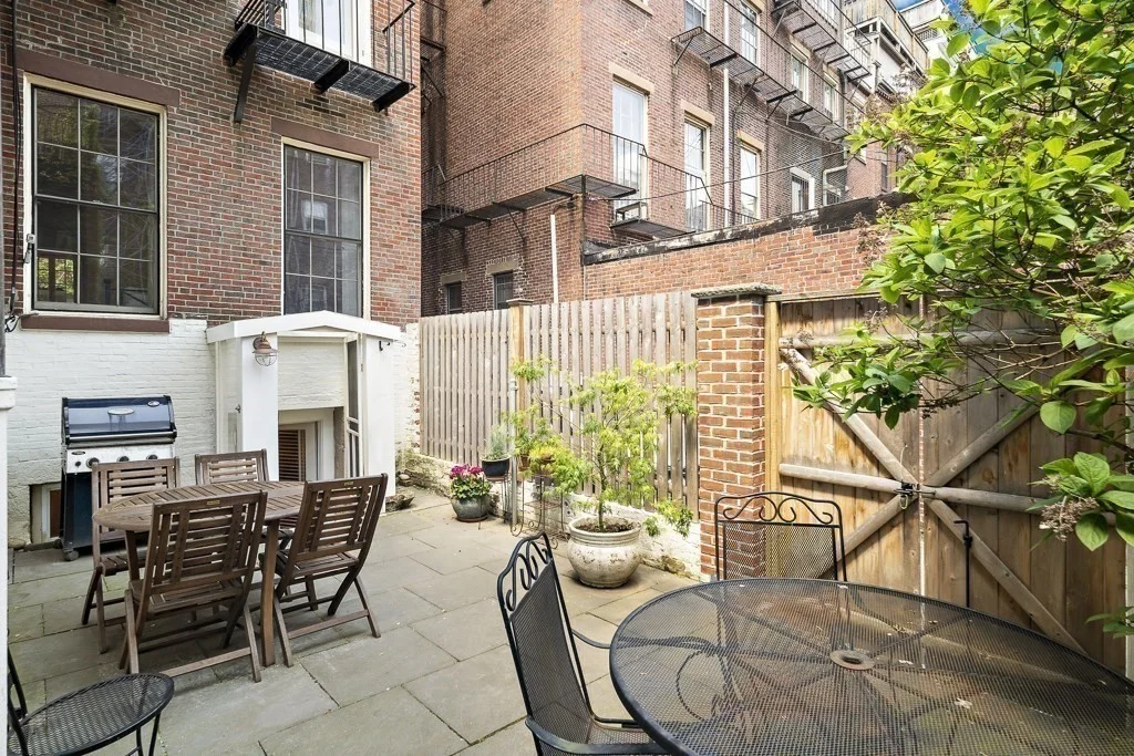 2 bed, 2 bath apartment for rent at 36 Temple St Unit 1, Beacon Hill — photo 21 of 28