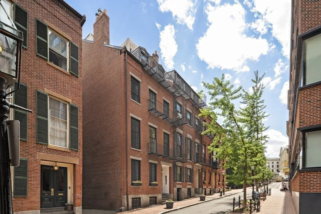 2 bed, 2 bath apartment for rent at 36 Temple St Unit 1, Beacon Hill — photo 24 of 28