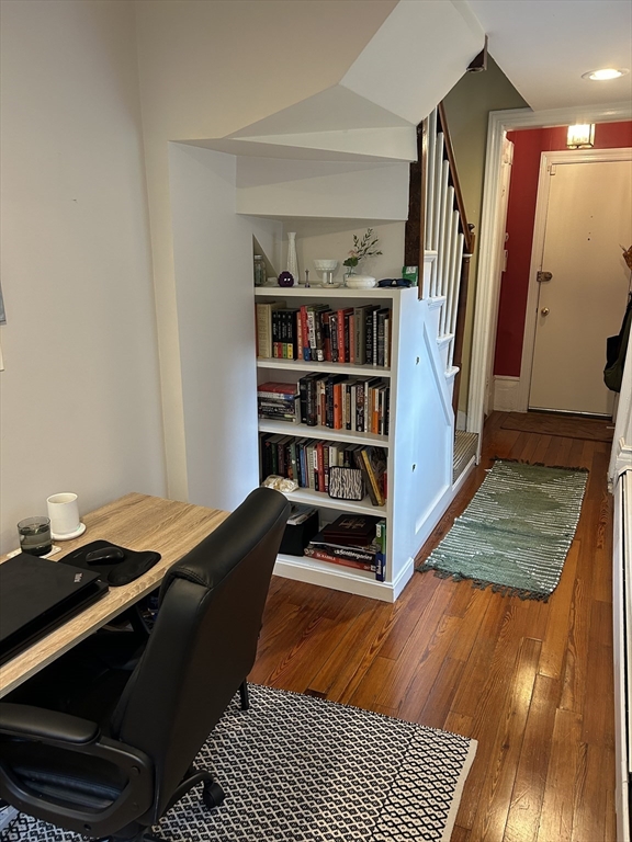 1 bed, 2 bath apartment for rent at 36 Temple St Unit 2, Beacon Hill — photo 7 of 18