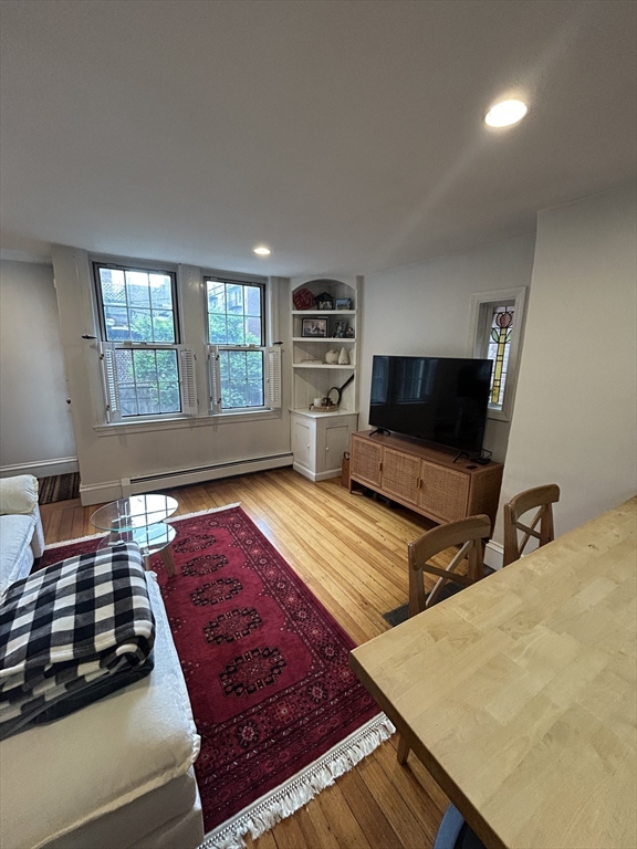 1 bed, 2 bath apartment for rent at 36 Temple St Unit 2, Beacon Hill — photo 2 of 18