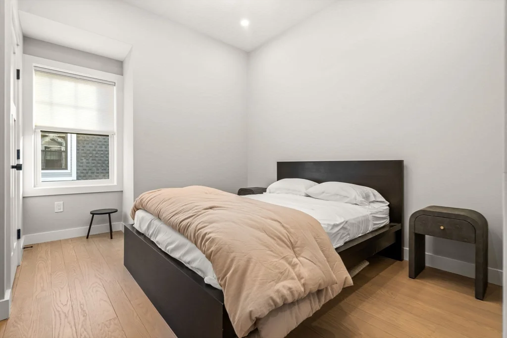 3 bed, 2 bath apartment for rent at 36 Temple St Unit 40, Dorchester — photo 14 of 18