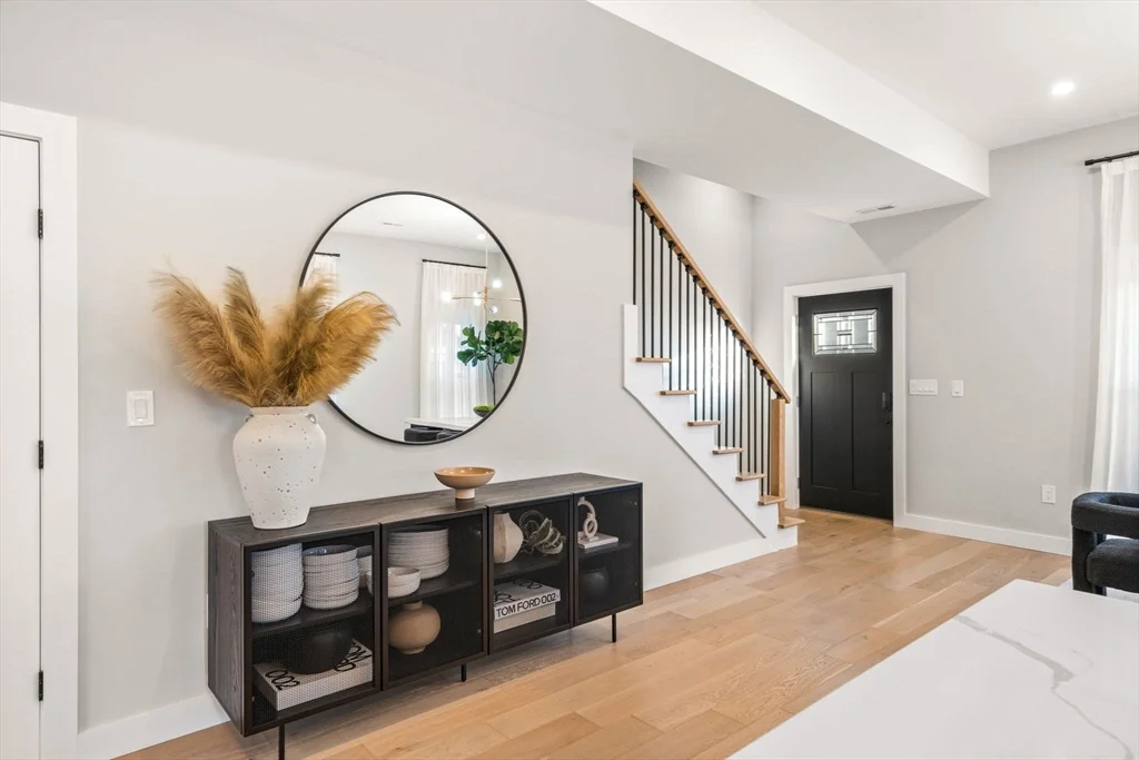 3 bed, 2 bath apartment for rent at 36 Temple St Unit 40, Dorchester — photo 4 of 18