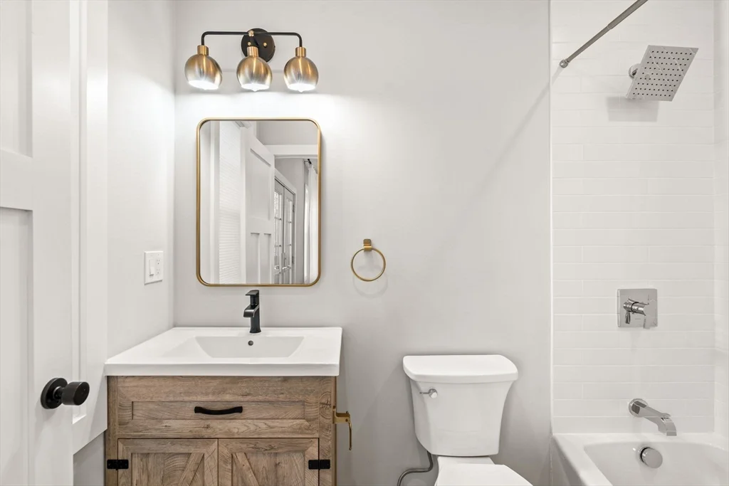 3 bed, 2 bath apartment for rent at 36 Temple St Unit 40, Dorchester — photo 12 of 18