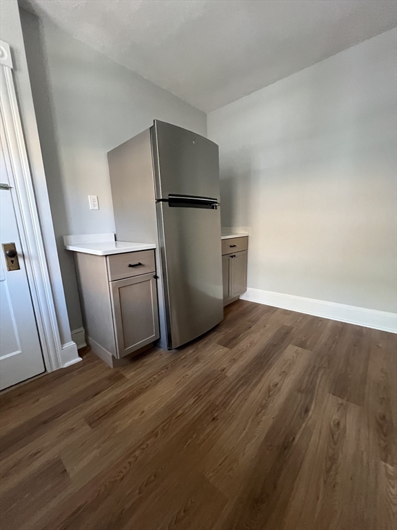 3 bed, 1 bath apartment for rent at 36 Thingvalla Unit 0, Strawberry Hill — photo 9 of 31