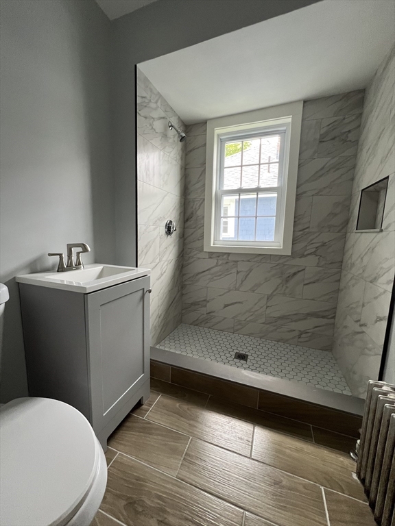 3 bed, 1 bath apartment for rent at 36 Thingvalla Unit 0, Strawberry Hill — photo 12 of 31