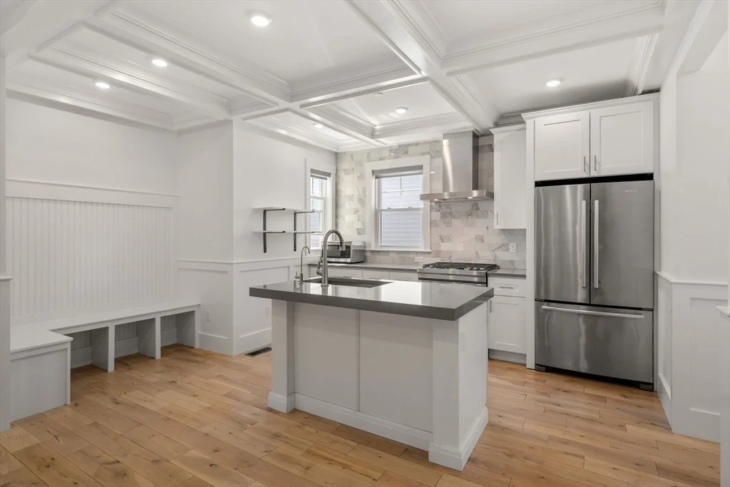 2 bed, 2 bath apartment for rent at 36 Trull St Unit 1, Magoun Square — photo 2 of 36