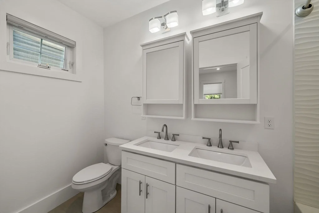 2 bed, 2 bath apartment for rent at 36 Trull St Unit 1, Magoun Square — photo 16 of 36