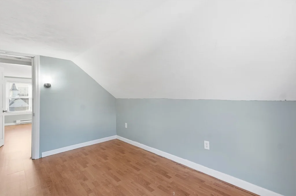 5 bed, 1 bath apartment for rent at 36 Union St Unit 36, Woburn — photo 29 of 35