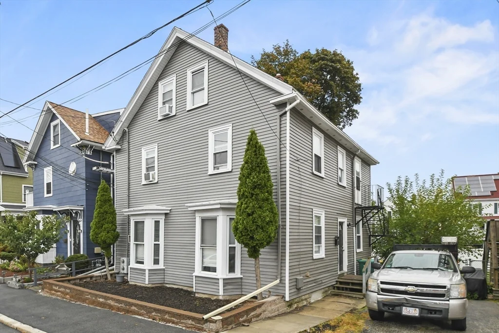 5 bed, 1 bath apartment for rent at 36 Union St Unit 36, Woburn — photo 9 of 35