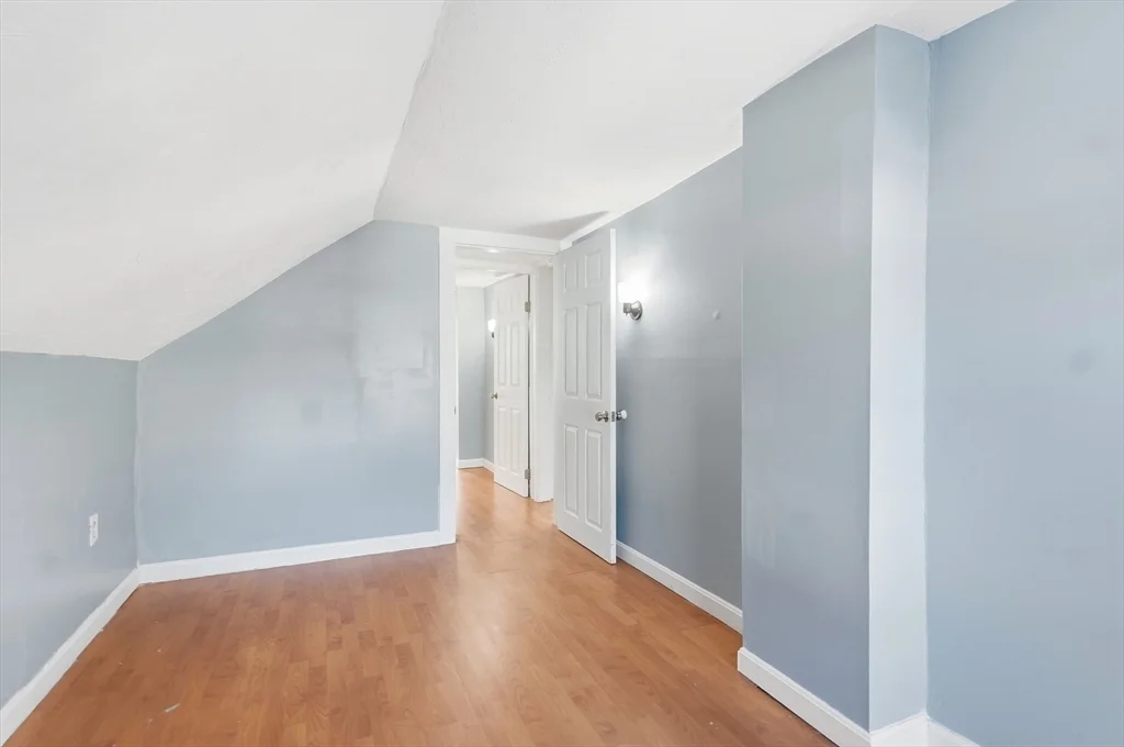 5 bed, 1 bath apartment for rent at 36 Union St Unit 36, Woburn — photo 26 of 35