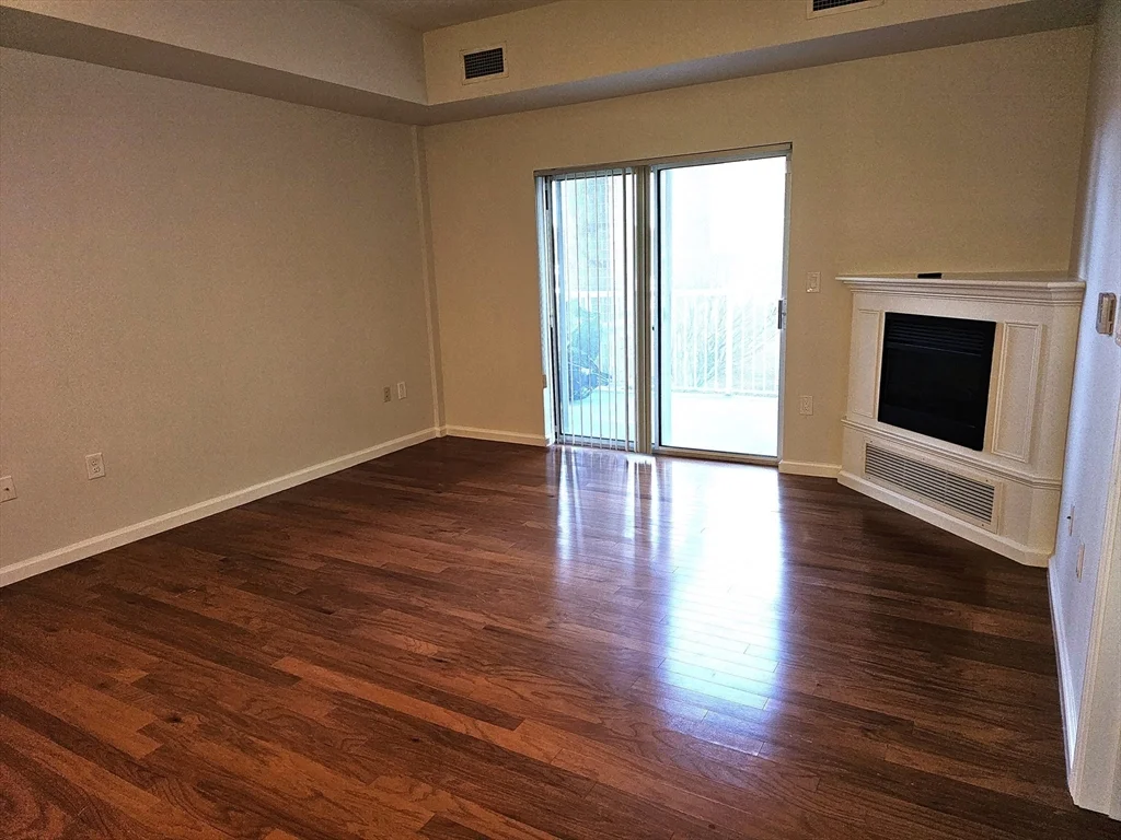 1 bed, 1 bath apartment for rent at 36 Village Rd Unit 110, Middleton — photo 10 of 16