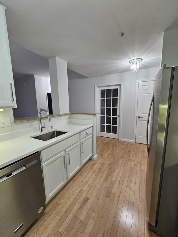 1 bed, 1 bath apartment for rent at 36 Village Rd Unit 503, Middleton — photo 3 of 19