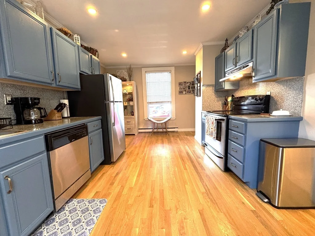 2 bed, 1 bath apartment for rent at 36 Wallis St Unit 2, Beverly — photo 13 of 24