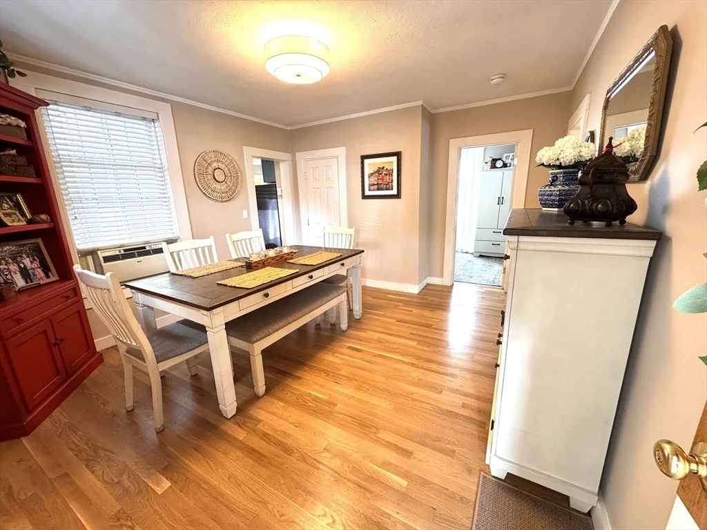 2 bed, 1 bath apartment for rent at 36 Wallis St Unit 2, Beverly — photo 2 of 24
