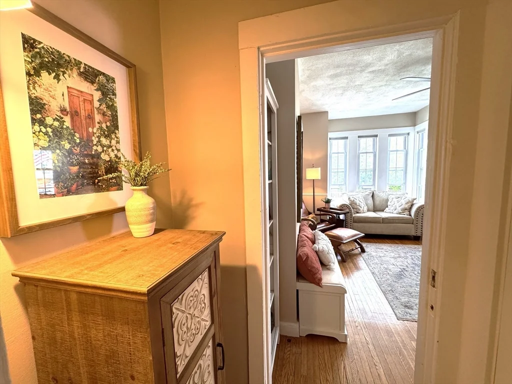 2 bed, 1 bath apartment for rent at 36 Wallis St Unit 2, Beverly — photo 4 of 24