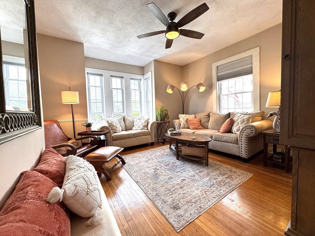 2 bed, 1 bath apartment for rent at 36 Wallis St Unit 2, Beverly — photo 5 of 24
