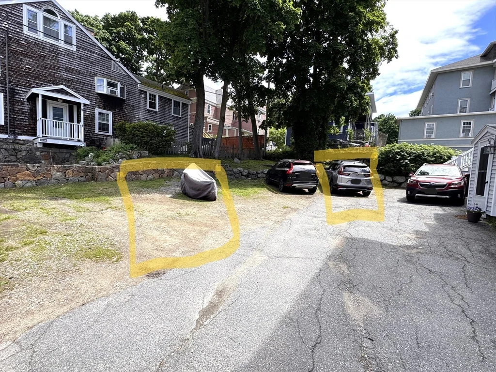 2 bed, 1 bath apartment for rent at 36 Wallis St Unit 2, Beverly — photo 21 of 24