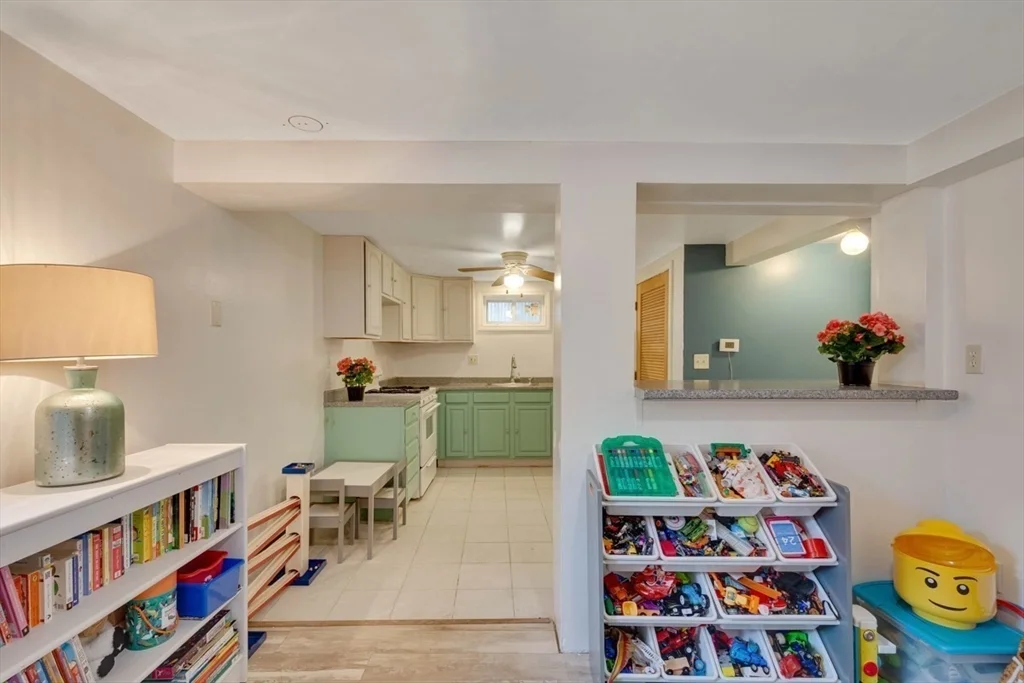4 bed, 2 bath apartment for rent at 36 Wentworth St, Endicott — photo 16 of 22