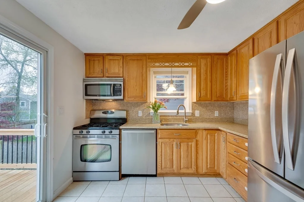 4 bed, 2 bath apartment for rent at 36 Wentworth St, Endicott — photo 4 of 22