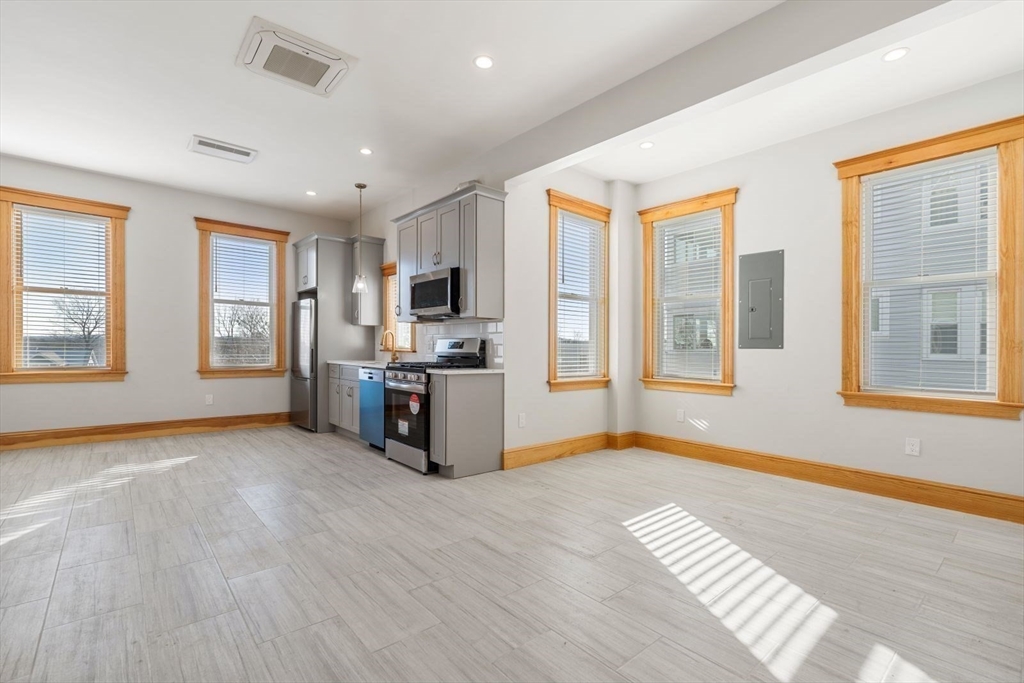 1 bed, 1 bath apartment for rent at 36 Westmoreland St Unit B, Dorchester — photo 4 of 21