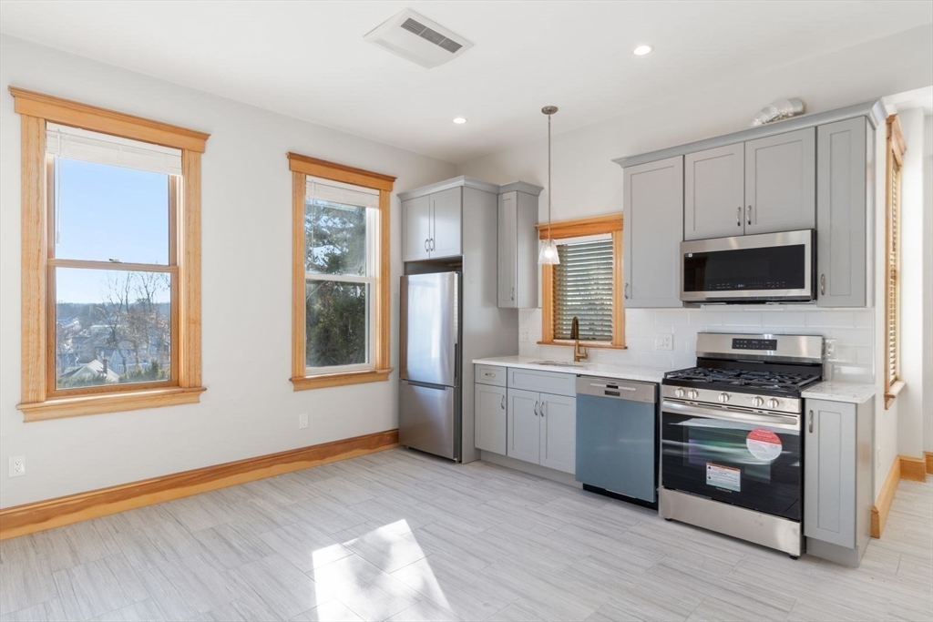 1 bed, 1 bath apartment for rent at 36 Westmoreland St Unit B, Dorchester — photo 7 of 21