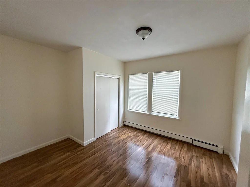 3 bed, 1 bath apartment for rent at 36 Wildwood Unit 1, Dorchester — photo 2 of 10