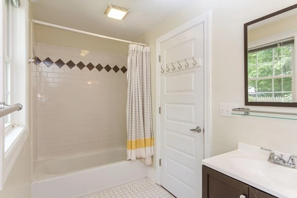 2 bed, 2 bath apartment for rent at 36 Willowdale Rd Unit 1, Groton — photo 9 of 16