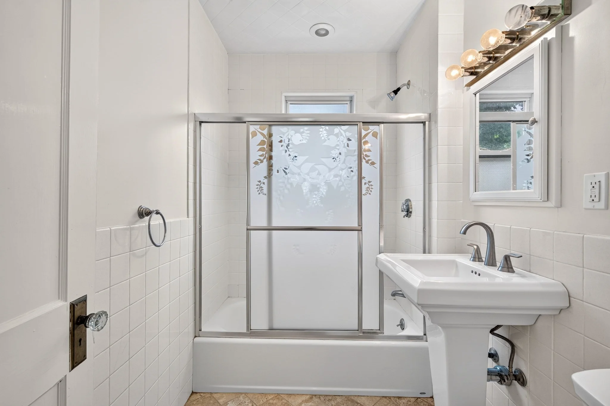 3 bed, 1 bath apartment for rent at 36 Wilson Ave Unit 2, Belmont — photo 22 of 30