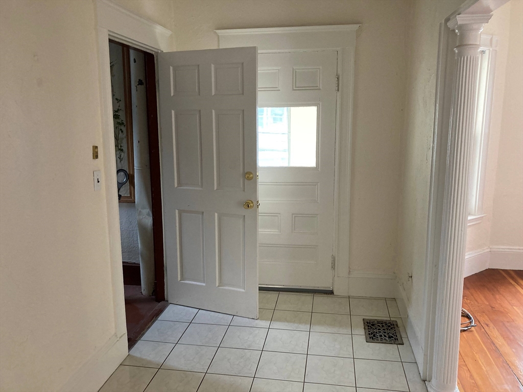 2 bed, 1 bath apartment for rent at 36 Windsor Rd Unit 2, Davis Square — photo 10 of 26