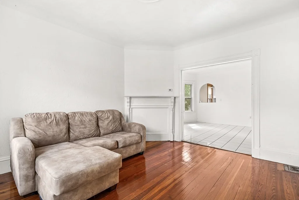 2 bed, 1 bath apartment for rent at 36 Windsor Rd Unit 2, Davis Square — photo 18 of 26