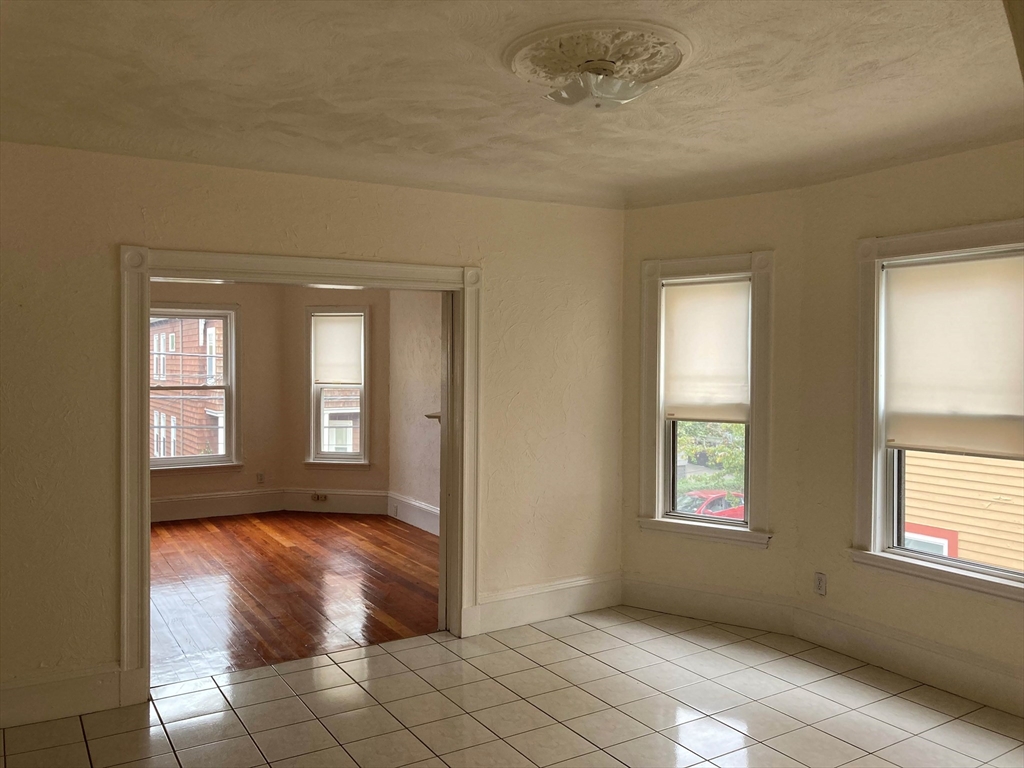 2 bed, 1 bath apartment for rent at 36 Windsor Rd Unit 2, Davis Square — photo 3 of 26