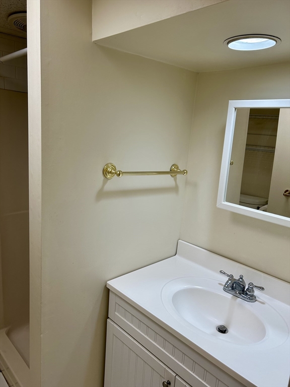 1 bed, 1 bath apartment for rent at 36 Wood St Unit 1, Concord — photo 8 of 11