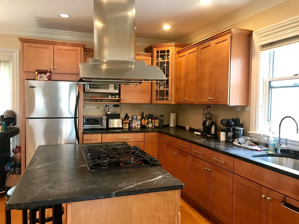 2 bed, 1 bath apartment for rent at 360-362 Dorchester St Unit 3, South Boston — photo 6 of 38