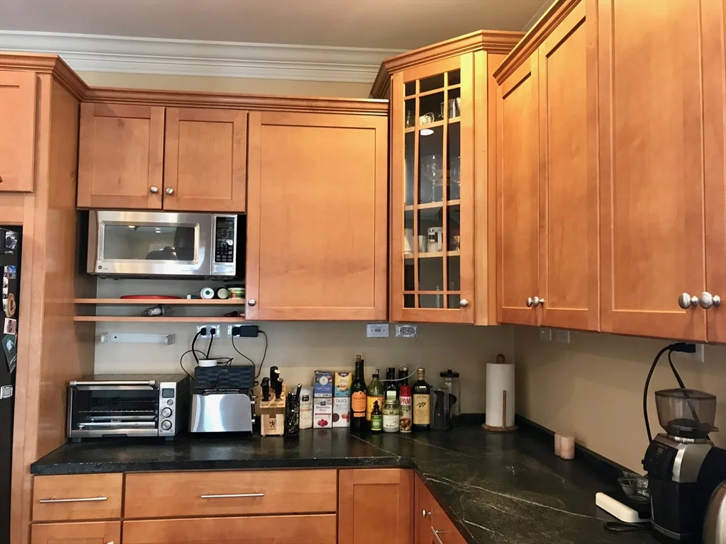 2 bed, 1 bath apartment for rent at 360-362 Dorchester St Unit 3, South Boston — photo 13 of 38