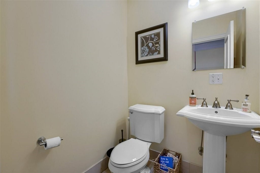 2 bed, 1 bath apartment for rent at 360-362 Dorchester St Unit 4, South Boston — photo 21 of 30
